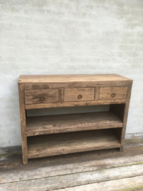 Stoer oud vergrijsd houten sidetable tafel bassano ladekast wastafel wastafelmeubel keukenblok kookeiland grove nerf dressoir sidetable werkbank bureau landelijk stoer robuust vergrijsd hout kookeiland keukeneiland wandmeubel 3 lades