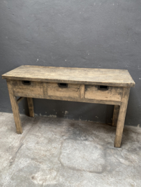 Stoere vergrijsd houten sidetable wandtafel sideboard  wasbaktafel haltafel landelijk Julia stoer grof hout stoer industrieel metalen grepen 136 x 46 x H81