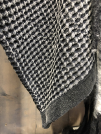 Prachtige zwart grijze plaid deken sprei 170 x 130 cm
