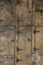 Echte unieke houten grutterskast vakkenkast dichte kast met deurtjes oud beslag 166 x 150 x 43 cm landelijk vintage industrieel