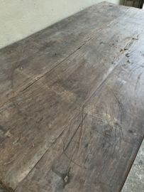 Hele stoere oude grof grove vergrijsd houten tafel 188 x 95 x H78 cm eettafel bureau euro werktafel werkbank van oude deur keukentafel landelijk stoer vintage urban industrieel