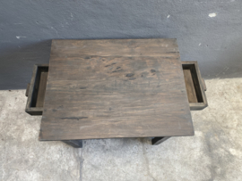Stoer vergrijsd houten tafel tafeltje euro bureau bijzettafeltje tafeltje met laatjes aura Peeperkorn