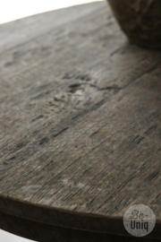 Oud vergrijsd houten tafel tafeltje rond 70 cm wijntafel wijntafeltje landelijk stoer grijs bijzettafel bijzettafeltje