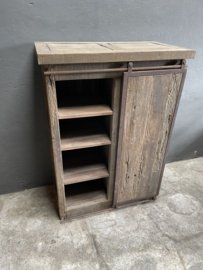 Stoere oud houten kast  met schuifdeur en 4 lades 121 x 87 x 46 cm keukenkast oud hout landelijk stoer industrieel