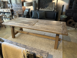 Massieve vergrijsd eiken tafel boerentafel 210 x 100 x H77 cm kloostertafel landelijk robuust stoer eettafel