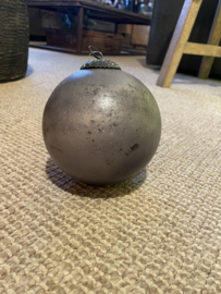 Stoere kerstbal decoratie bol bal bollen ballen landelijk grijs Grey brons stoer