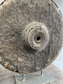 MEGAgroot orgineel oud houten wiel ornament rond H103 x B96 cm raamdecoratie op voet eye-catcher landelijk industrieel stoer