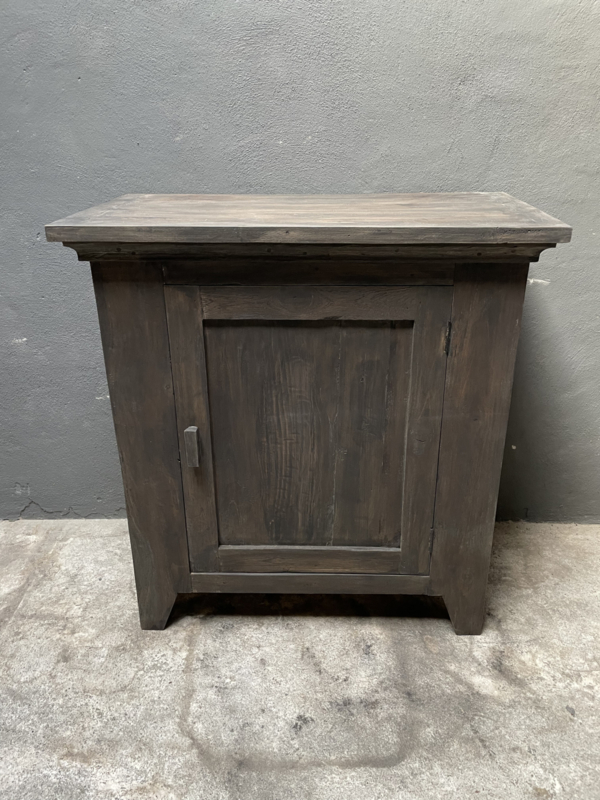 Vintage Oud zwart houten kast meidenkast kastje aura Peeperkorn oud hout 1 deurskast keukenkast halkastje landelijk industrieel