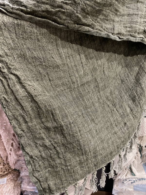 Grof linnen plaid khaki groen 100 % linnen taupe grijsbruin 170 x 130 cm deken landelijk stoer sober