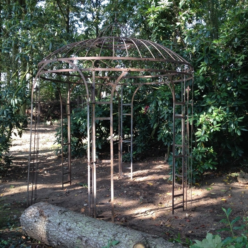 Prieel doorsnede 3,3 meter rozenboog ijzeren tuinhuis tuinornament Tuin | 't Jagershuis