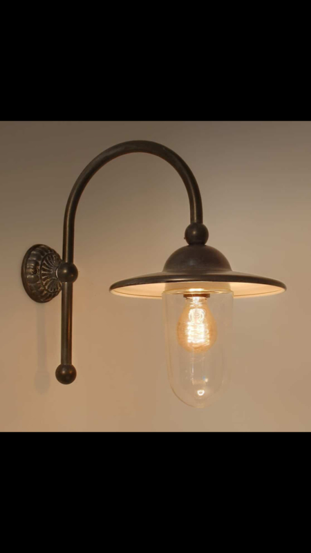 Grijze buitenlamp lantaarn stallamp piavon tierlantijn wandlamp  incl glazen stolp