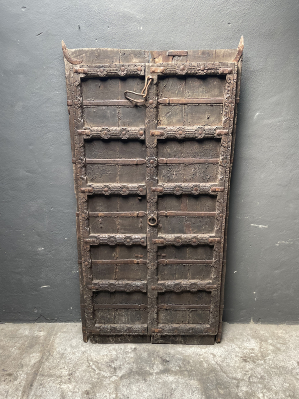 Prachtige oude deuren uit India luiken Luik paneel wandpaneel oud doorleefd grijs vergrijsd landelijk stoer