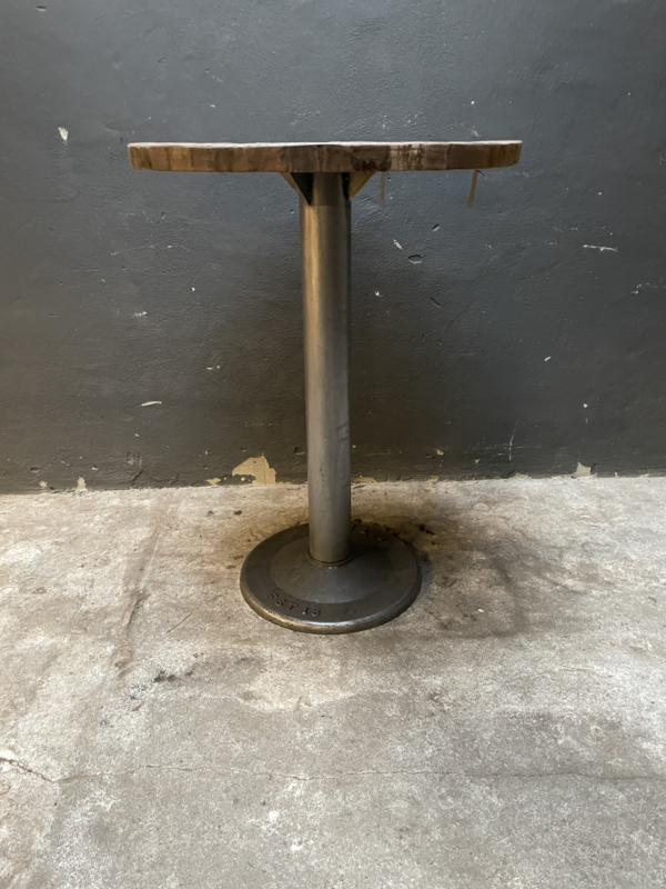 Tafelonderstel onderstel tafel gietijzer nickel nikkel nickle rond tafel bartafel sta tafel poot kolom voet grijs