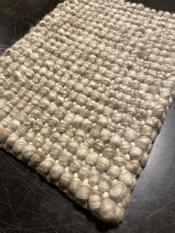 Groot handgewoven 100 % vervilt wol vloerkleed kleed carpet karpet beige 240 x 170 cm