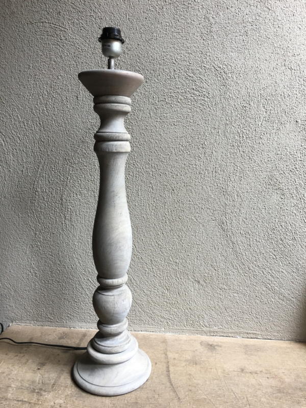 Stoere grijs houten balusterlamp tafellamp lamp vergrijsd vloerlamp 70