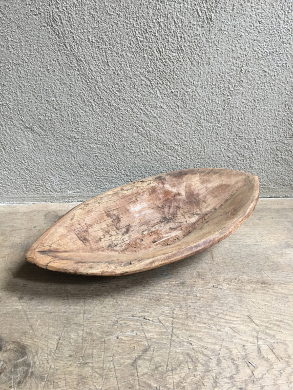 Oud houten schaaltje schuitje schaal bakje bak landelijk zeepbakje vergrijsd