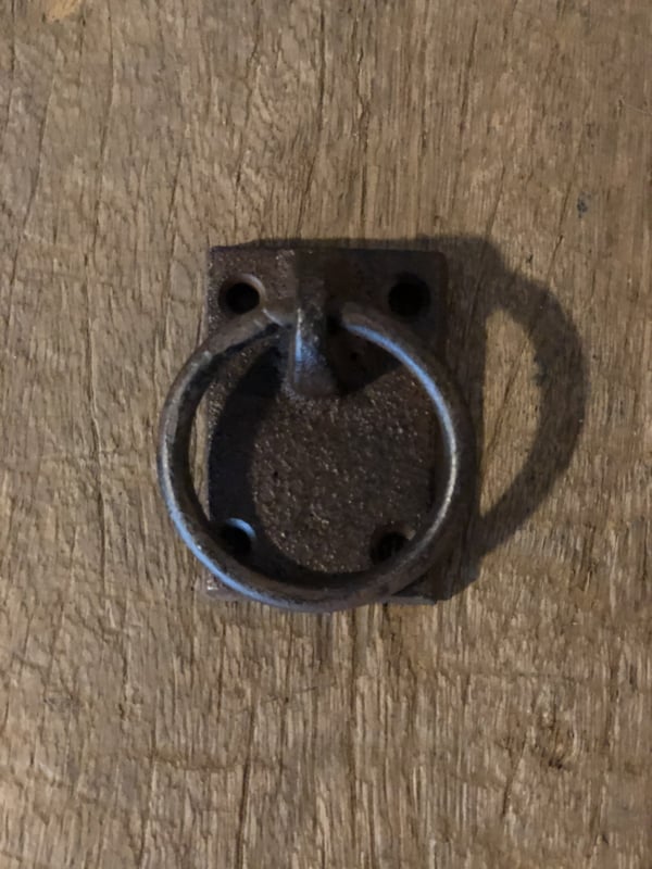 Metalen deurknopje deurknop ringetje handvat zwarte zwart greep ring gietijzeren gietijzer handgreep haakje oog | - handvatten | 't Jagershuis