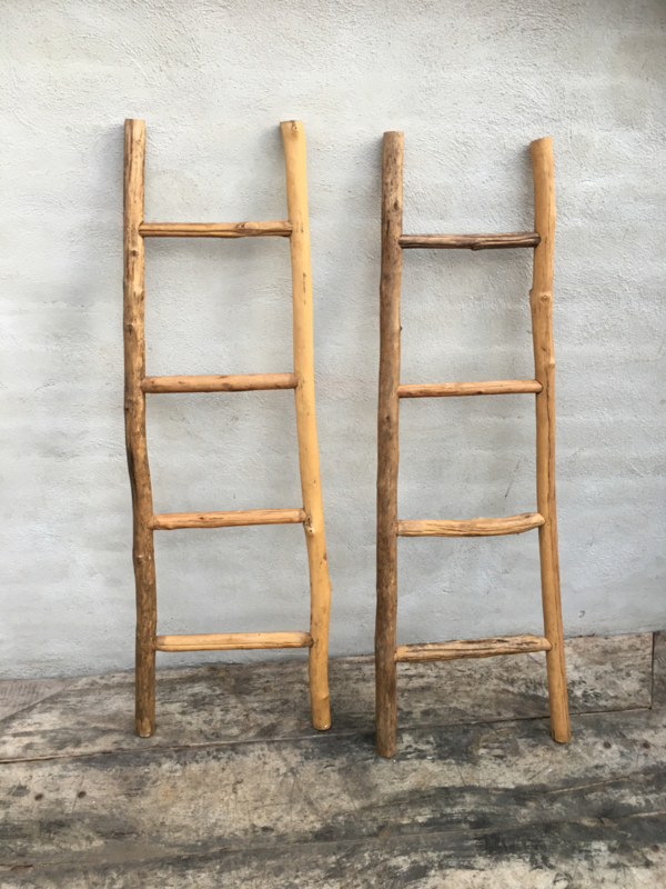 Oud houten ladder laddertje trap trapje landelijk 155 cm stoer handdoekenrek decoratie hout vintage rek | Decoratie | 't Jagershuis