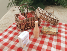 picnic basket