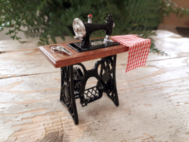 treadle sewing machine