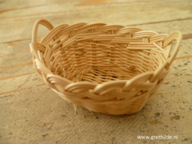 wicker laundry basket oval