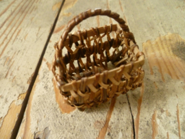 bamboo basket with handle