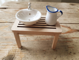 wash basin with tap round porcelain
