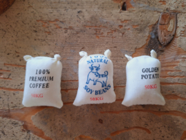 bonen, koffie & aardappelen: 3 voorraadzakken