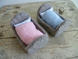 Felt Kit  "Two mice cots" with pattern
