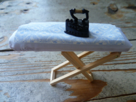strijkplank & strijkijzer met stofje voor overtrek