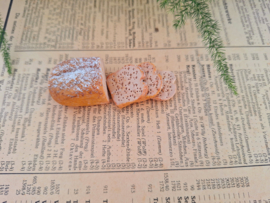 rustiek brood gesneden: *handgemaakt