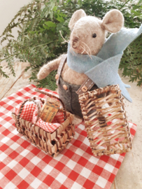 picnic basket