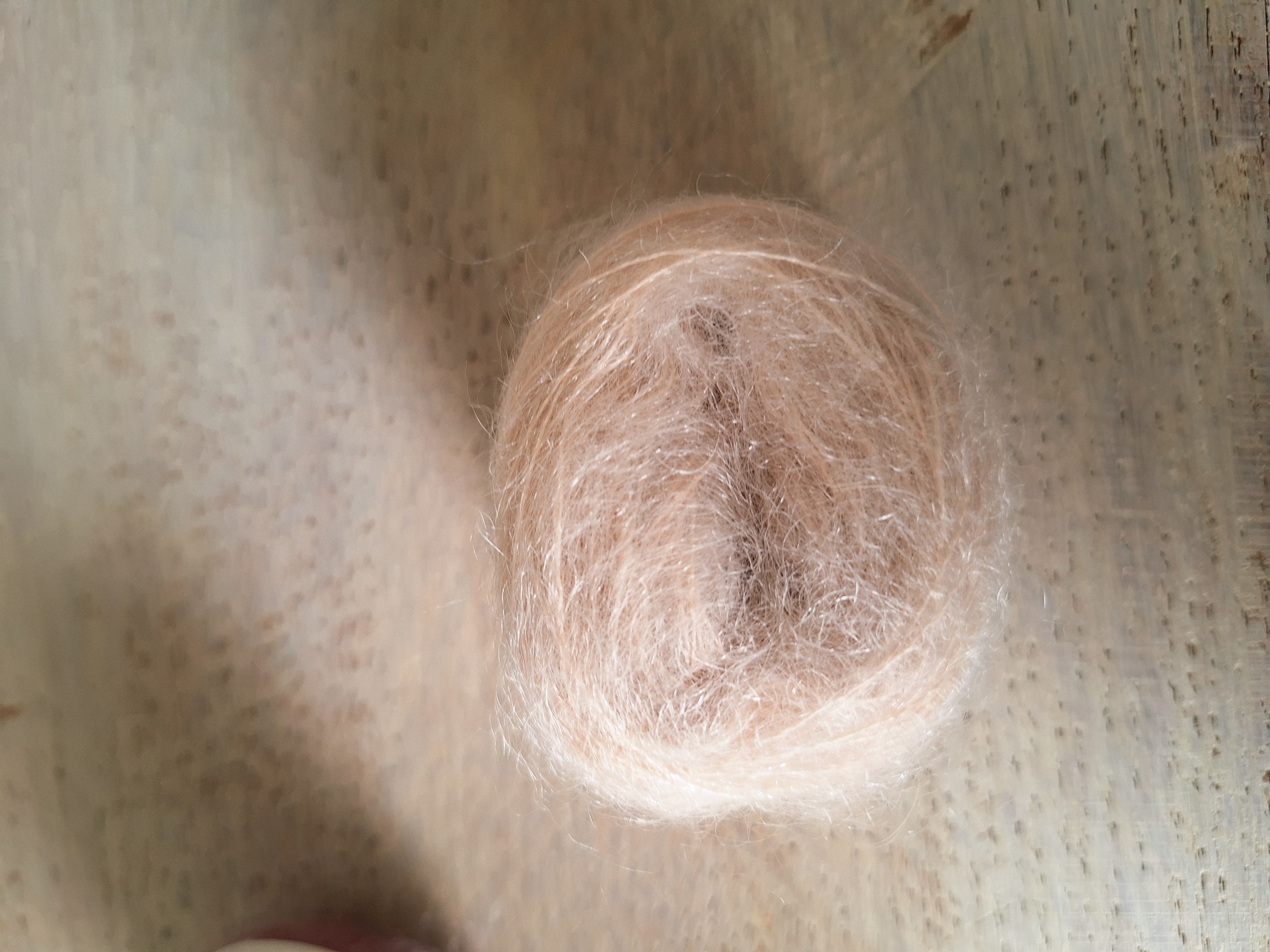 bolletje mohair blend, kleur: poeder