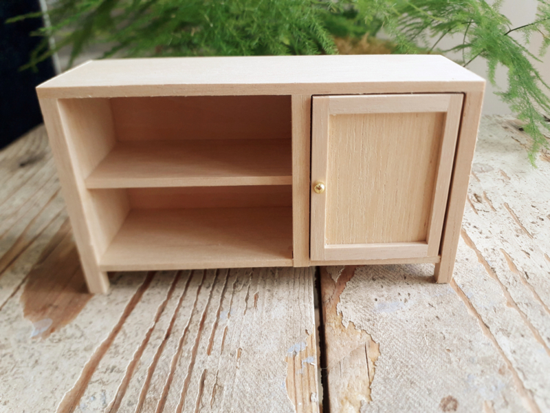 houten kastje, 1 deur + 2 vakken