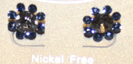 Zilverkleurige oorbellen met blauw/chrystal kleurige strassteentjes