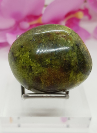Opaal groen handsteen