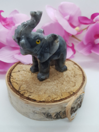 Olifant van speksteen - nr.5