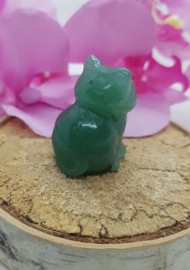 Poesje Aventurijn groen zittend