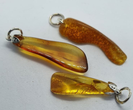 Barnsteen/Amber hangertje