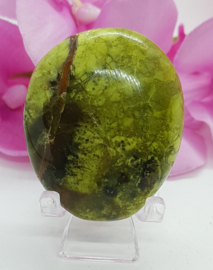 Opaal groen handsteen