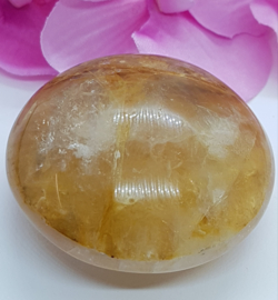 Golden healer / Limoniet kwarts Handsteen