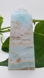 Calciet Blue Caribbean met Aragoniet obelisk