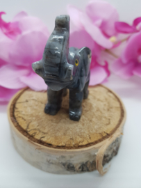 Olifant van speksteen - nr.5