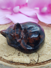 Mahonie obsidiaan poesje liggend nr. 1