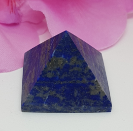 Lapis Lazuli Pyramide