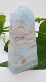 Calciet Blue Caribbean met Aragoniet obelisk