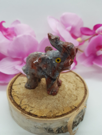 Olifant van speksteen - nr.6