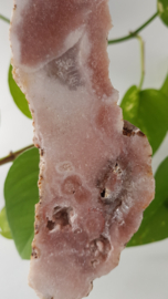 Pink Amethyst  op standaard nr. 95