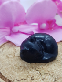 Poesje Obsidiaan liggend