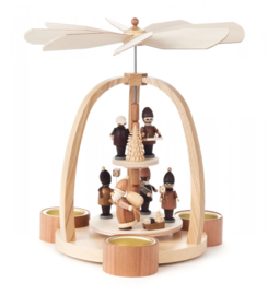 Kerstpiramide  met kinderen 24cm